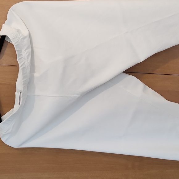 Capri pants - Picture 5 of 9